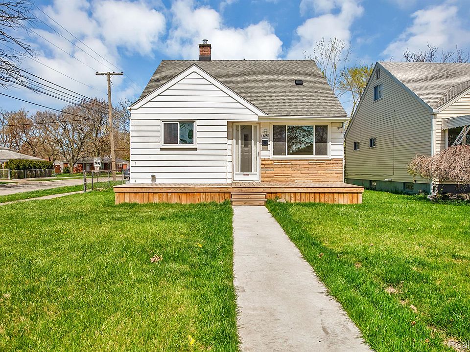 1st image of 1698 London Ave