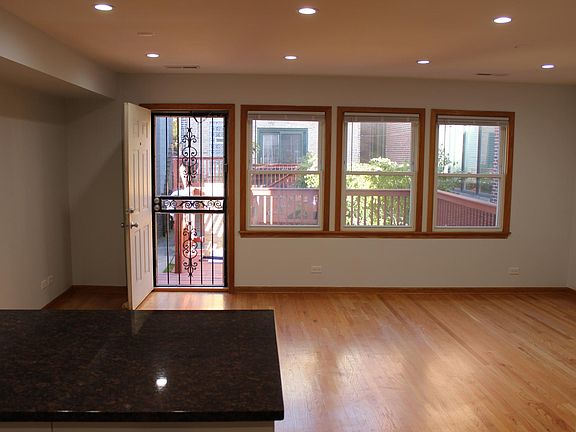 2nd image of 1833 N Wolcott Ave #Coach