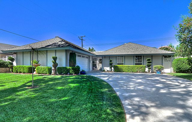 1st image of 2207 Bedford Dr
