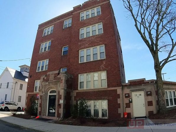 46 Park St APT 8
