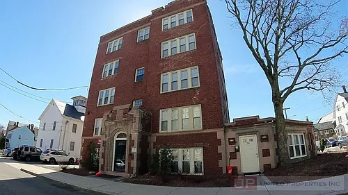 46 Park St #8 Photo 1