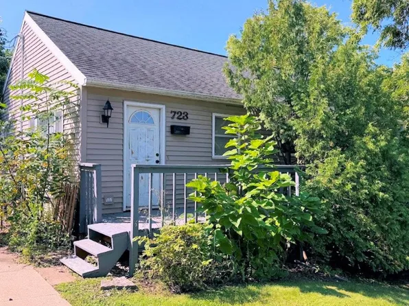 723 9th Ave, Baraboo, WI 53913