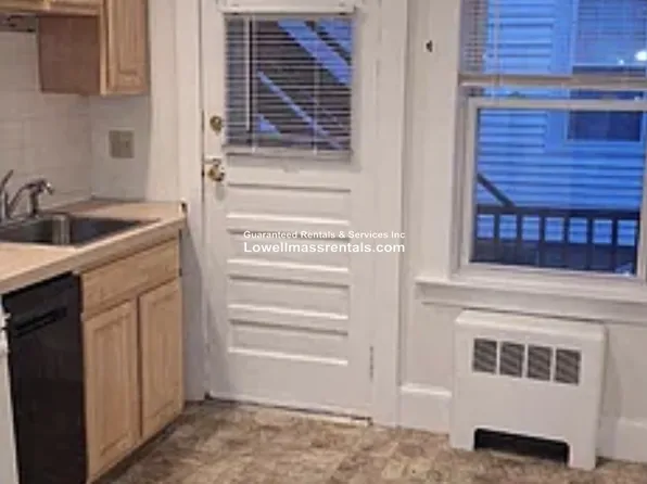 43 Eddie St Unit 1-R, Quincy, MA 02169