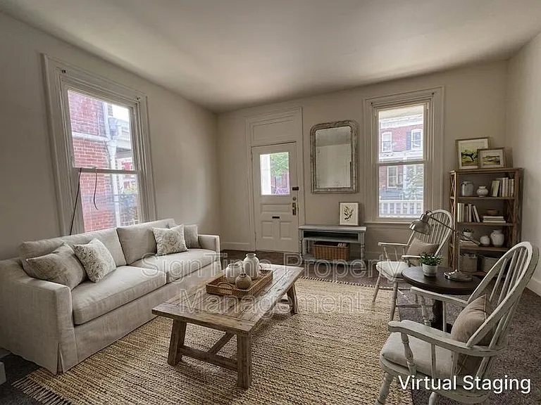 627 N Mulberry St — Photo 5