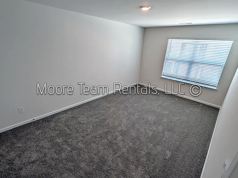 34 Virginia Commons Dr — Photo 18