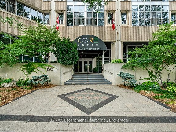 2nd image of 66 Bay St S #107