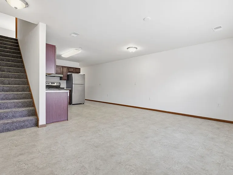 Whispering Echoes Townhomes — Photo 12