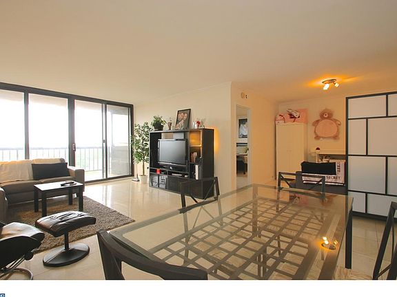 3rd image of 241 S 6th St APT 1408