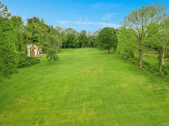 2nd image of 8 Kingwood Park