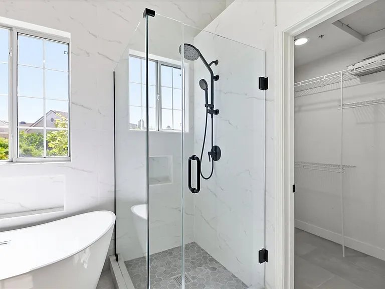 521 Porpoise Bay Ter #A — Photo 42
