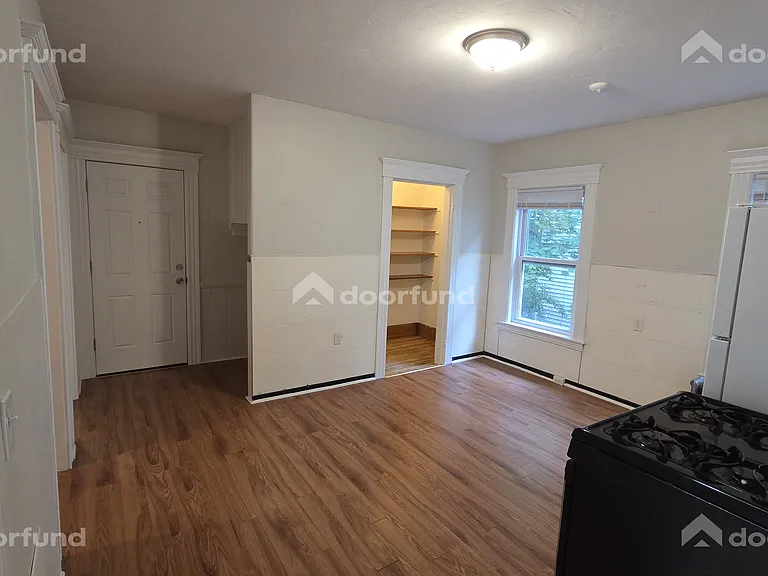41 Freeland St #1 — Photo 15