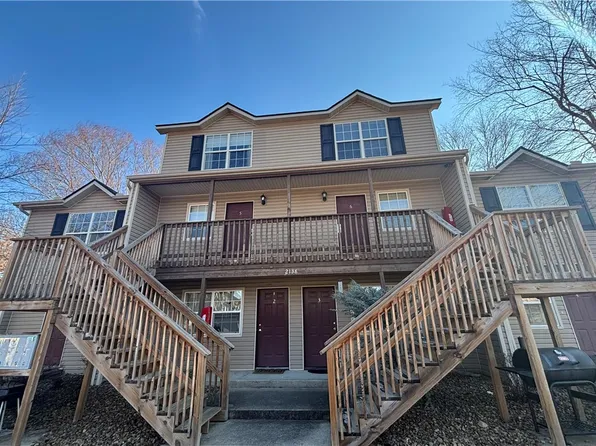 2138 N Garland Ave APT 6, Fayetteville, AR 72704