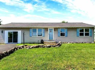 8 Jonathan Ln, Gettysburg, PA 17325