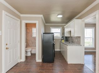 3445 Rosalie St #B, Houston, TX 77004