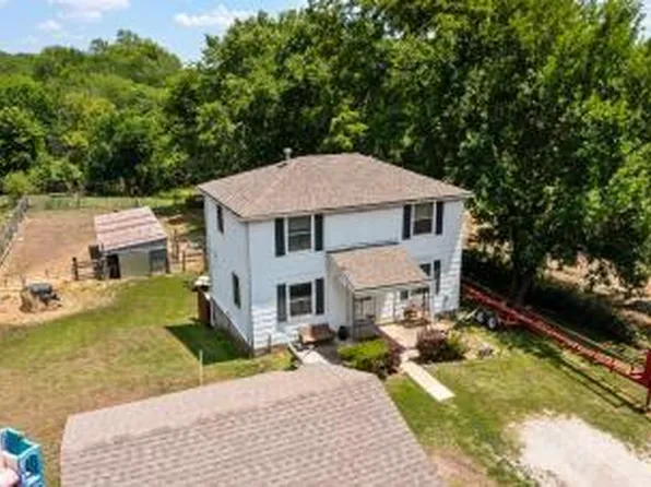 9845 Evening Star Rd, Eudora, KS 66025