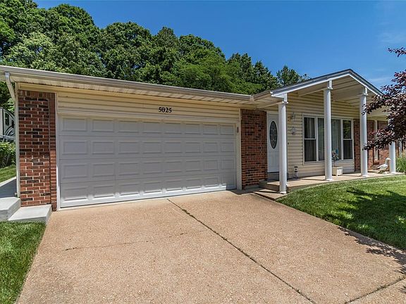 2nd image of 5025 Country Valley Dr