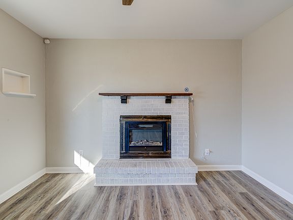 3rd image of 19 Griffin Dr