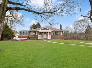 2604 Dechellis St, Beaver Falls, PA 15010
