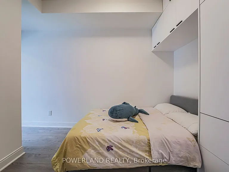 18 Yorkville Ave #317 — Photo 8