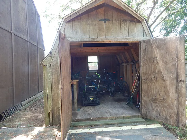 1024 Vanderploeg Dr — Photo 17
