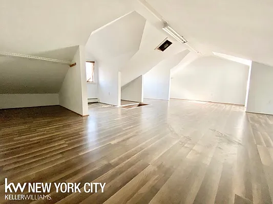 Rented by Keller Williams NYC | media 29
