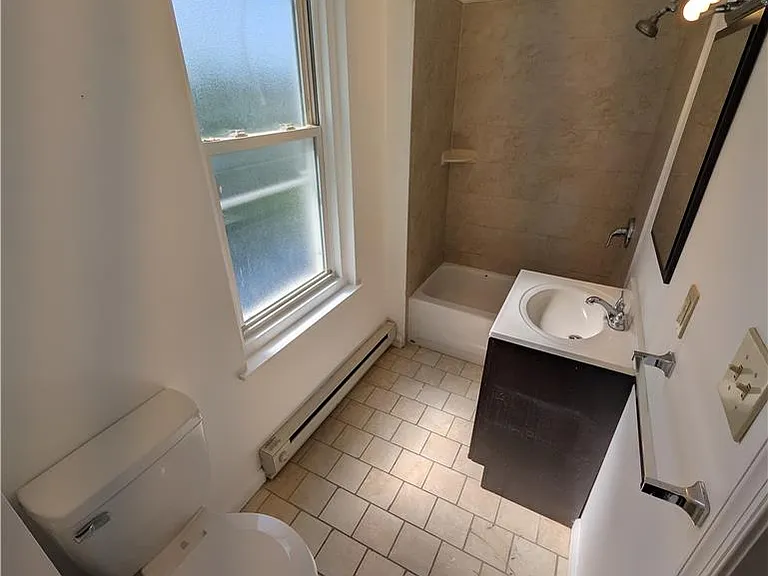 450 Carlton Ave #2 — Photo 4