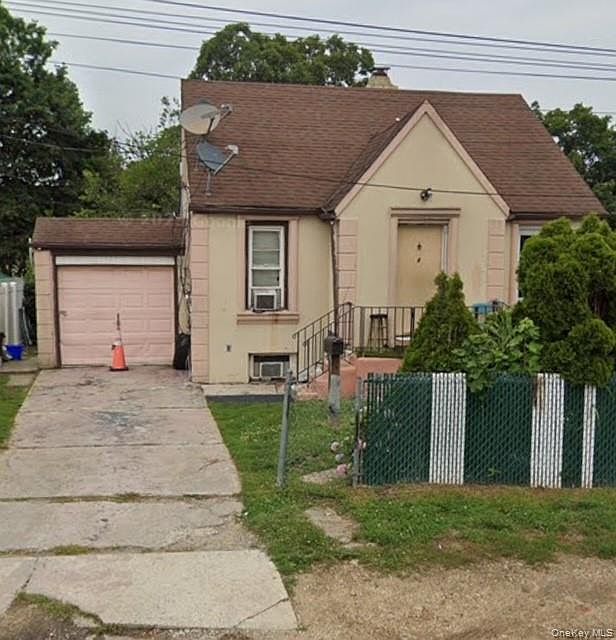 1st image of 4 Andrews Avenue