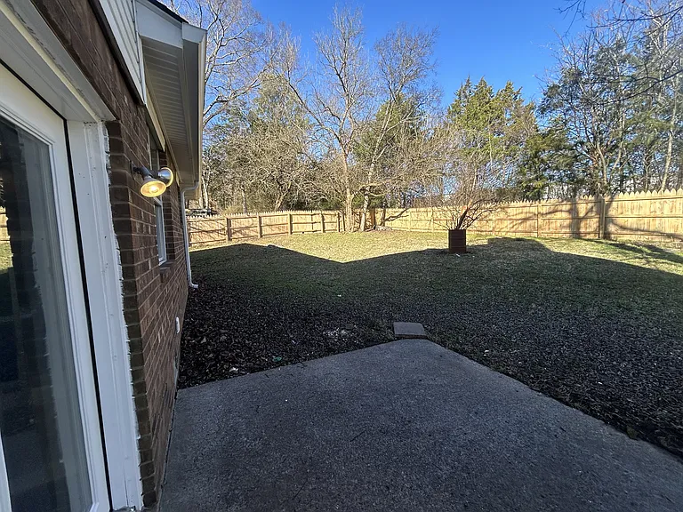 533 Woodland Hills Dr — Photo 20