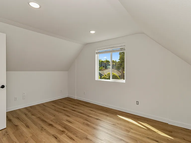 816 S Sullivan St #B — Photo 17