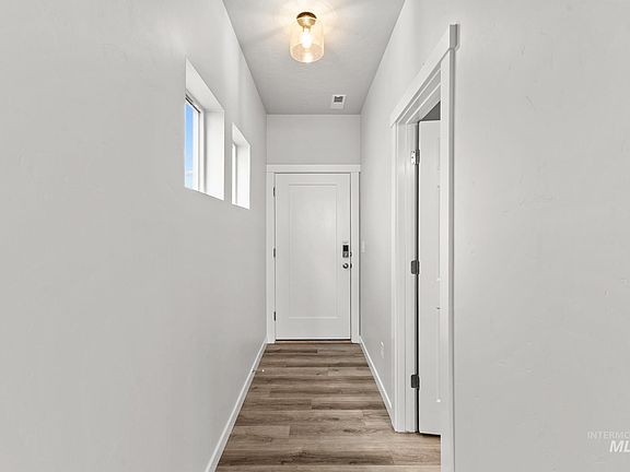 2nd image of 7459 W Trumbull Ct