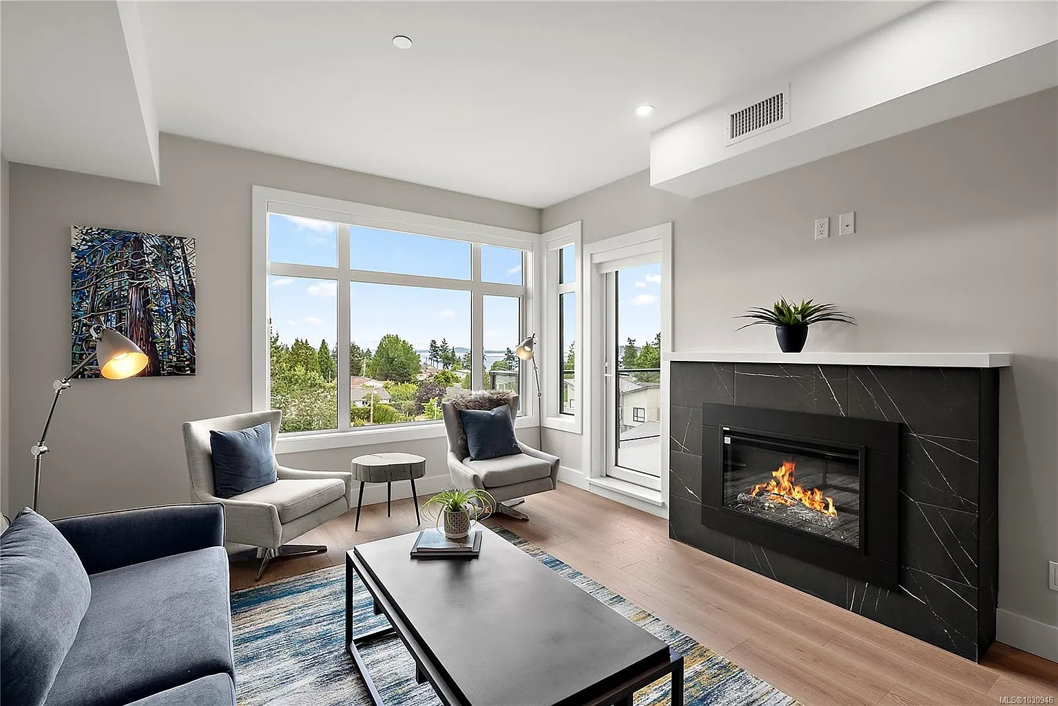 2520 Hackett Cres #207 photo 1