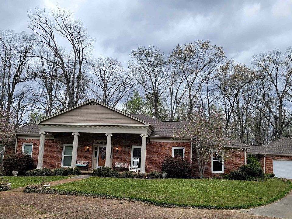 1st image of 120 Stovall Dr