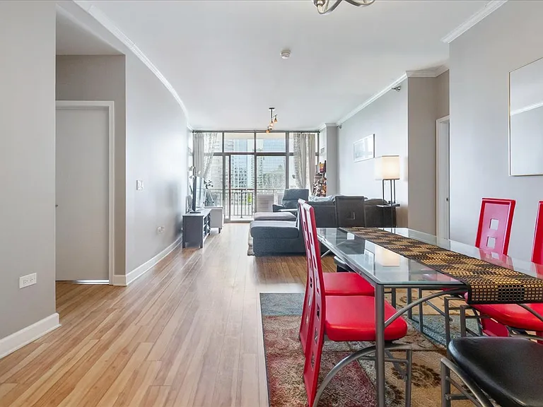 1335 S Prairie Ave #1409 — Photo 7