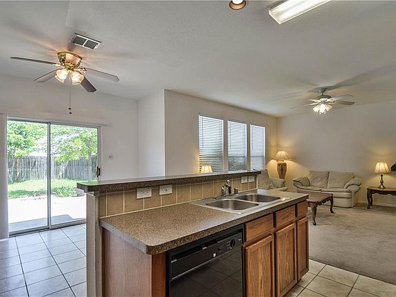 4th image of 2610 Hearthside Ln