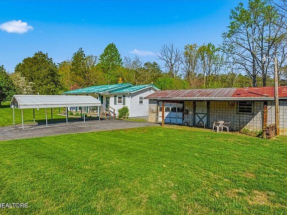 3rd image of 370 Brock Rd