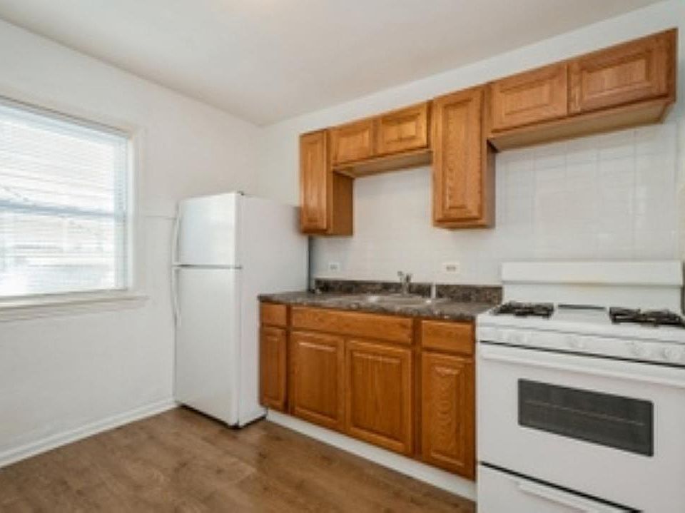 1st image of 7215 N Bell Ave #1E