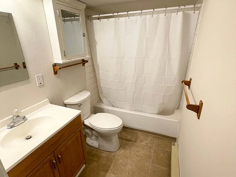 824 E Wabash Ave #B — Photo 14