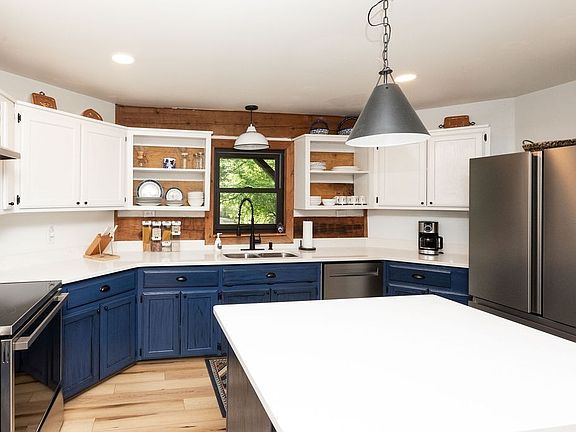 29th image of this home