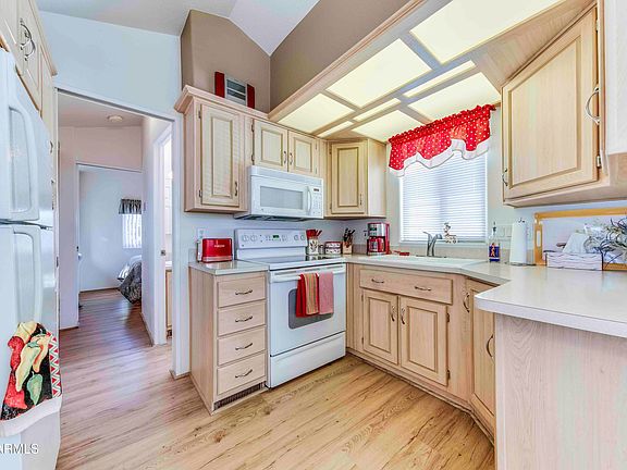2nd image of 17200 W BELL Road #1521