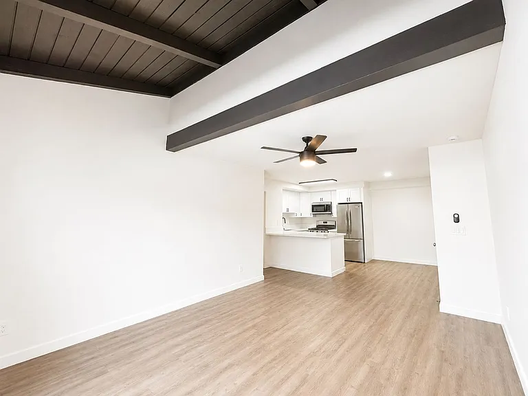 Viva Apartments — Photo 22