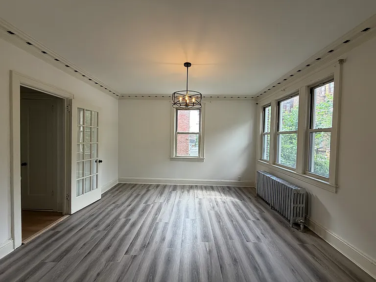 722 E 231st St #1 — Photo 2