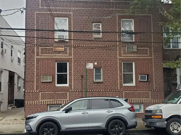 2066 W 8th St, Brooklyn, NY 11223
