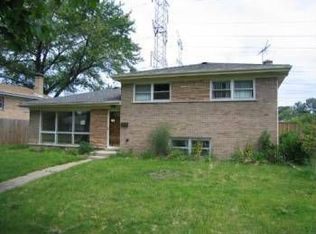 5722 Lyons St, Morton Grove, IL 60053