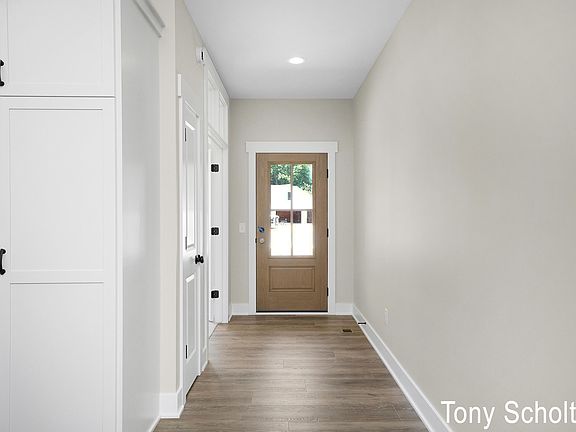 4th image of 5148 Blendon Woods Ct #7