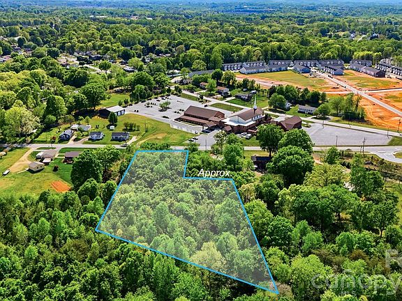 4th image of 1721 Kool Park Rd NE