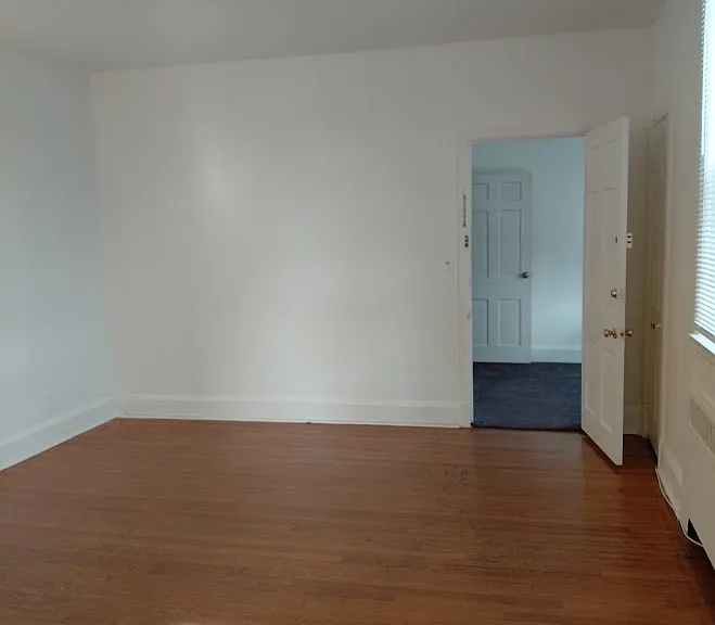 interior door to apartment
