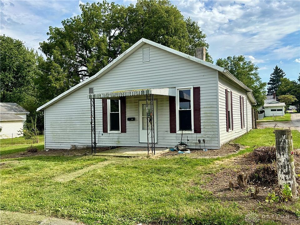 1st image of 211 Laurel St