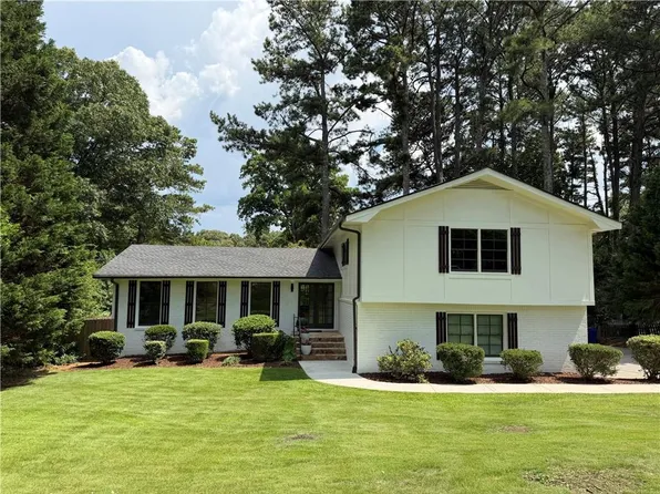 1813 Mount Vernon Rd, Dunwoody, GA 30338