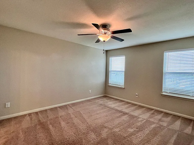19300 Andrew Jackson St — Photo 18
