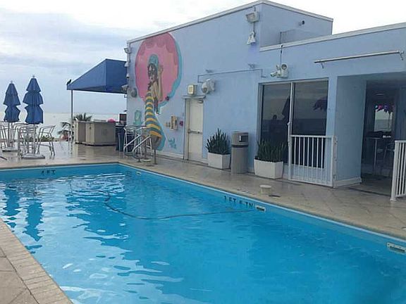 3rd image of 1060 Ocean Dr #T209